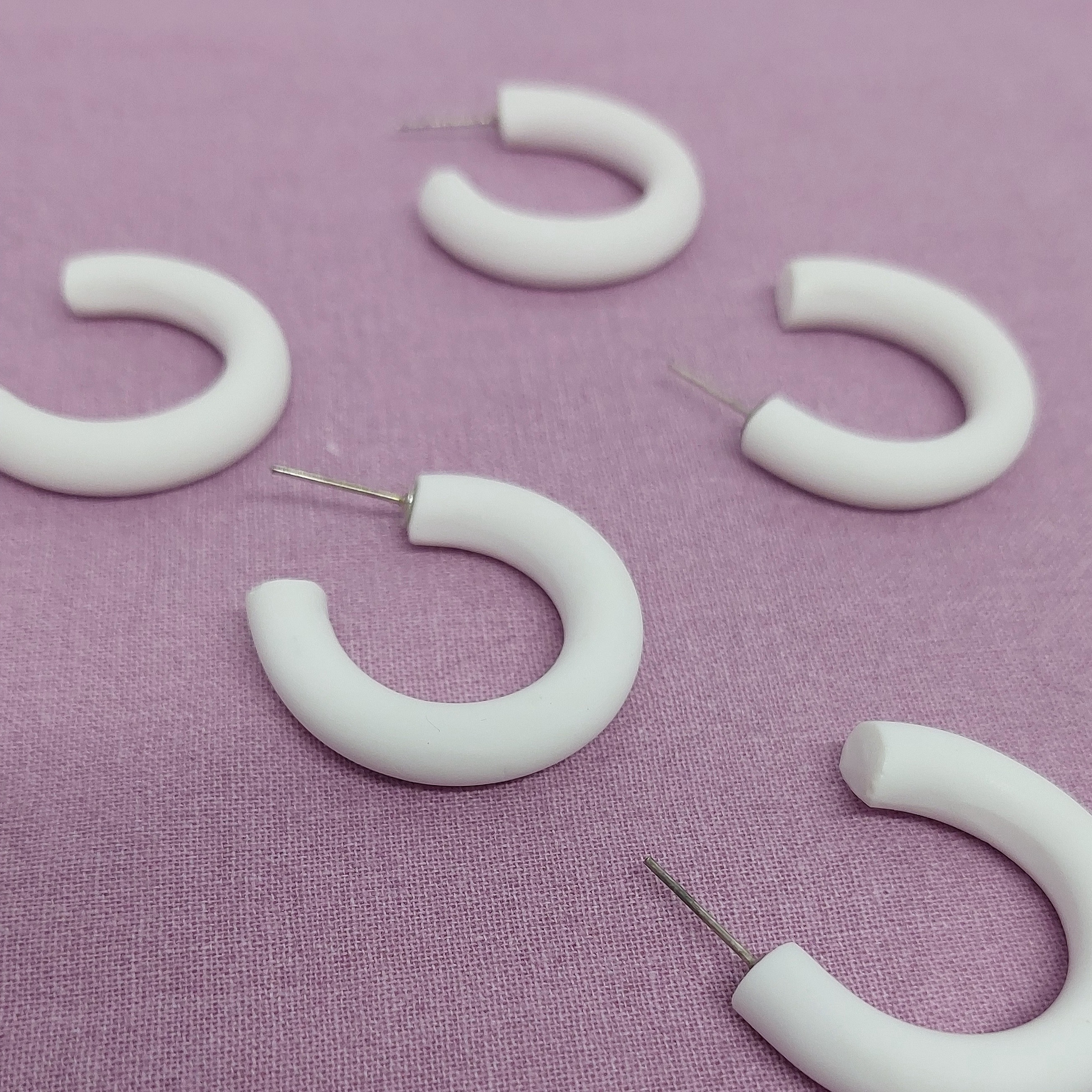 Cr&eacute;oles blanches mat et unies