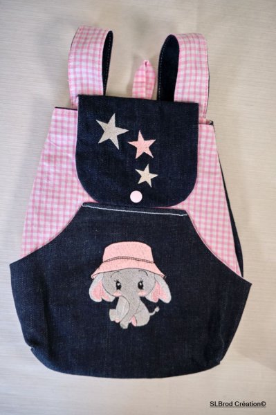 Sac à dos enfant brodé éléphant au chapeau rose personnalisable