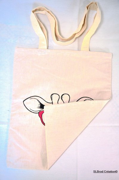 Tote Bag brodé girafe lunettes rouges personnalisable